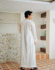 Eidrees Thawb in Porcelain