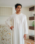 Eidrees Thawb in Porcelain