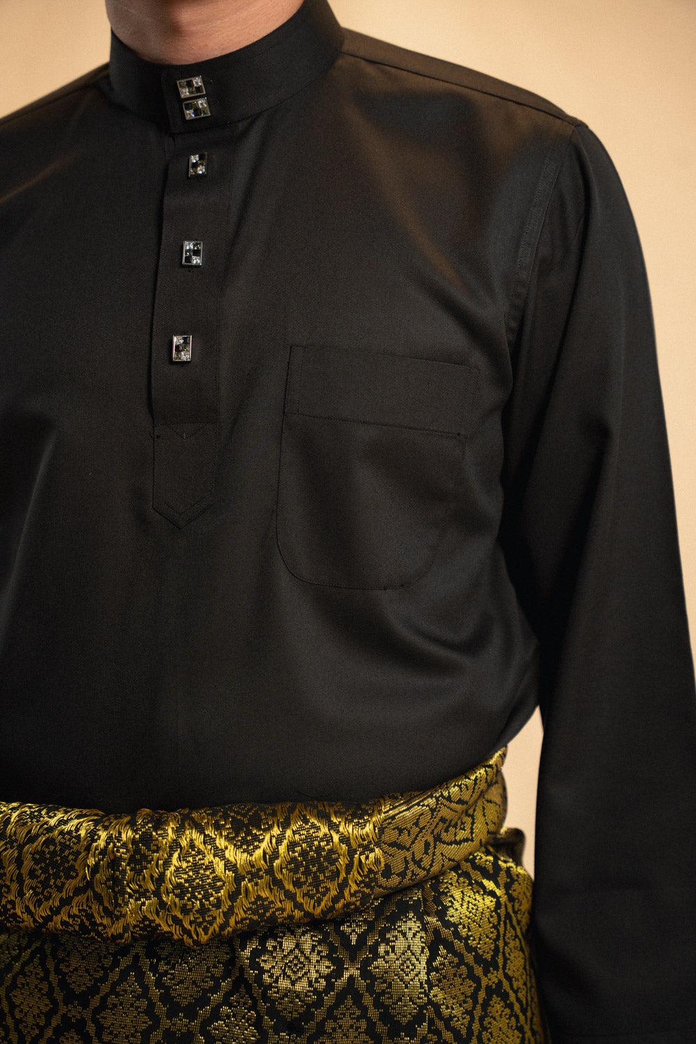 Baju Melayu Cekak Musang Modern