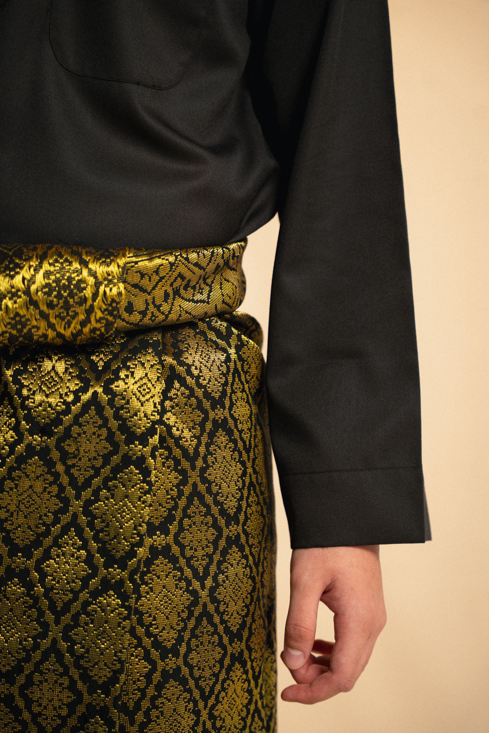 Baju Melayu Cekak Musang Modern