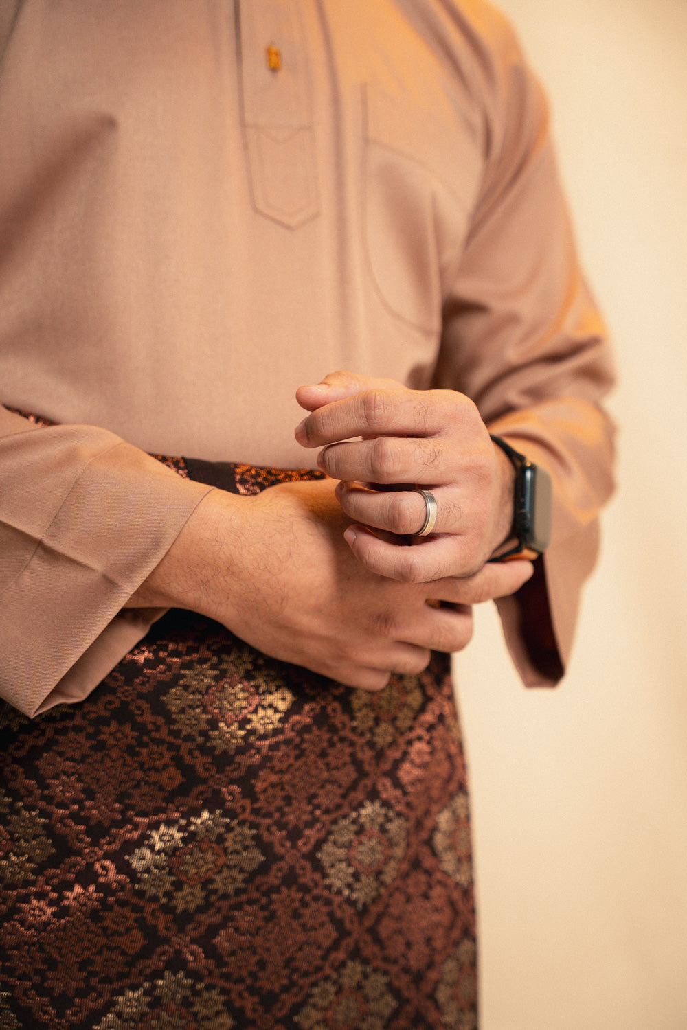 Baju Melayu Cekak Musang Modern