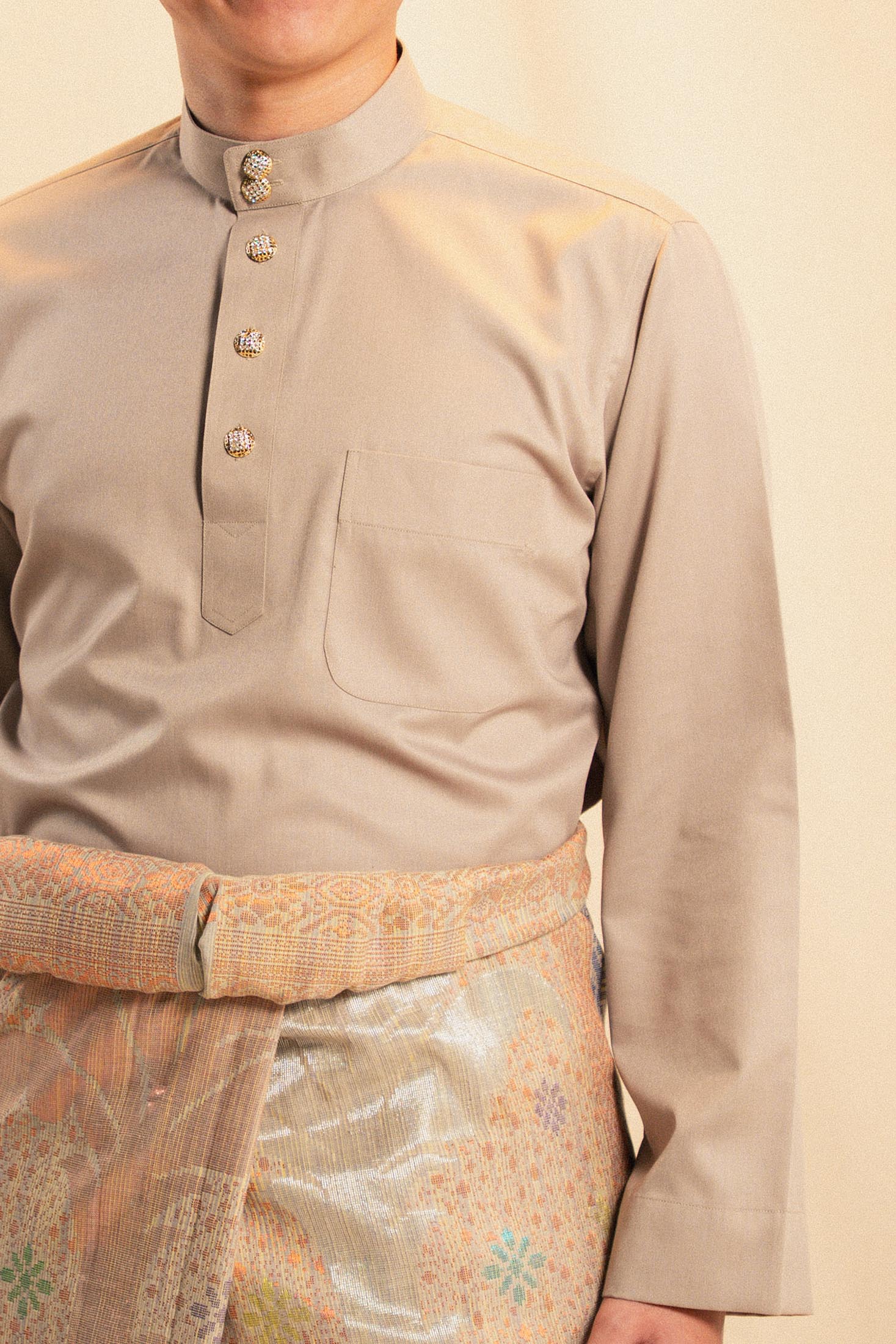 Baju Melayu Cekak Musang Modern