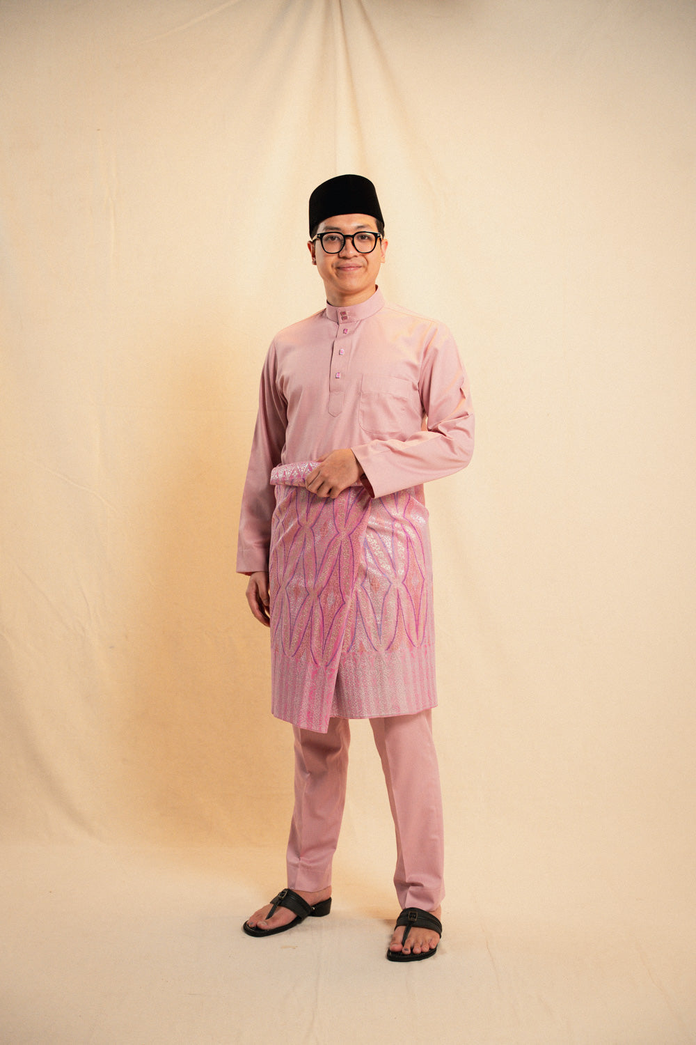 Baju Melayu Cekak Musang Modern
