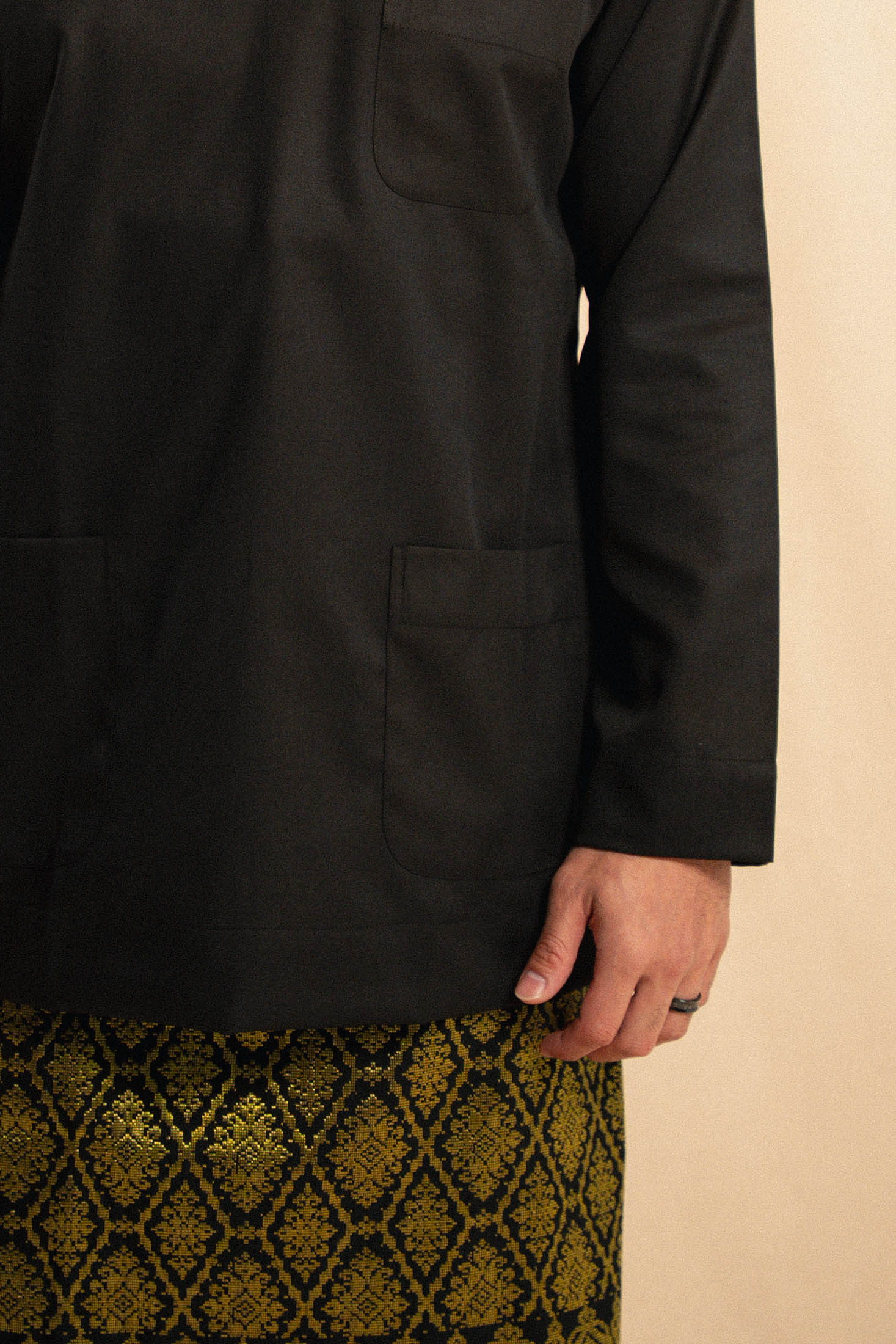 Baju Melayu Teluk Belanga Modern