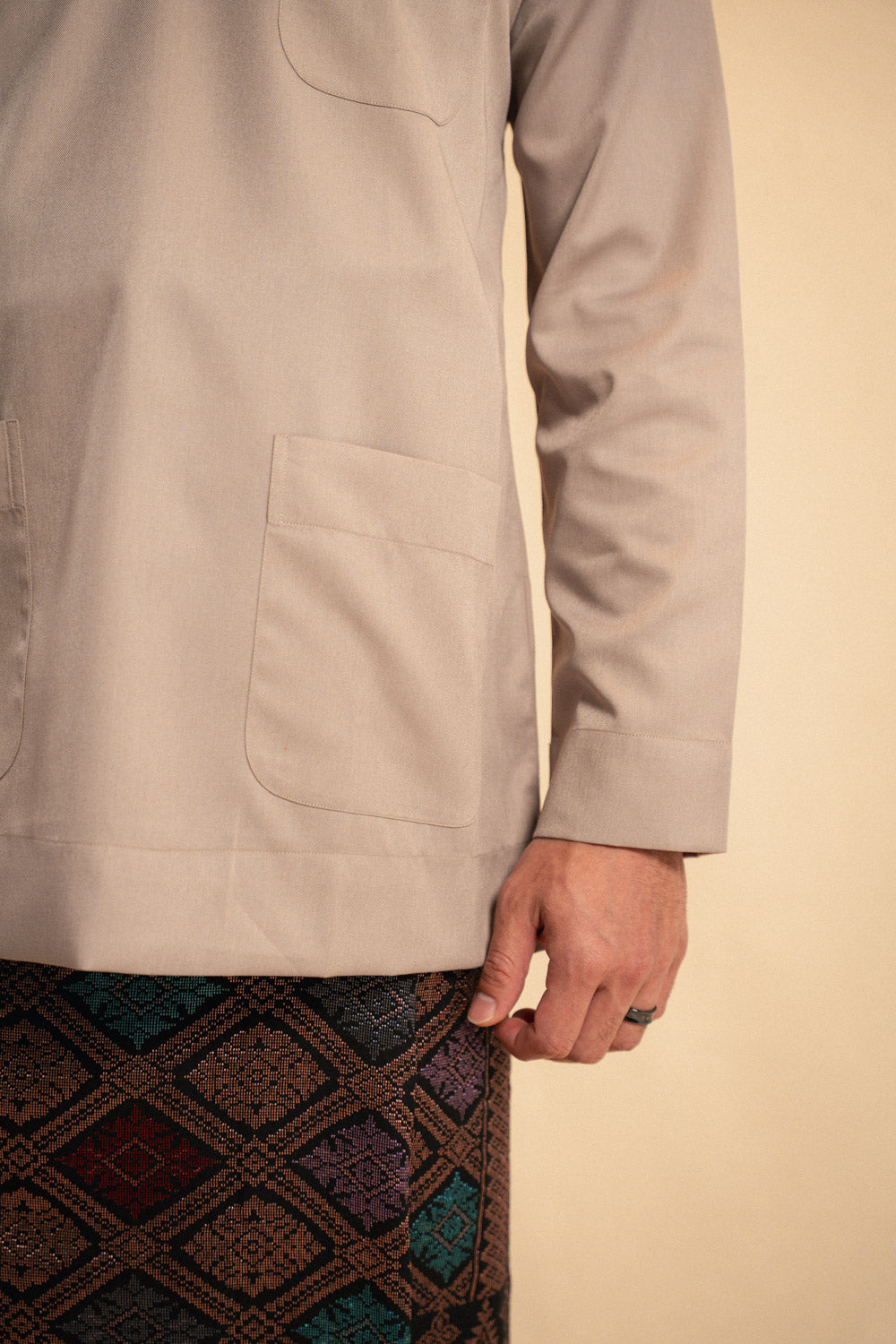 Baju Melayu Teluk Belanga Modern