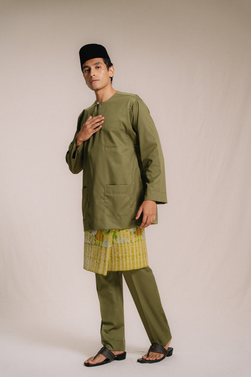 Baju Melayu Teluk Belanga Klasik