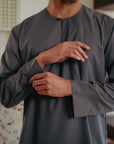 Zavian Top in Stone